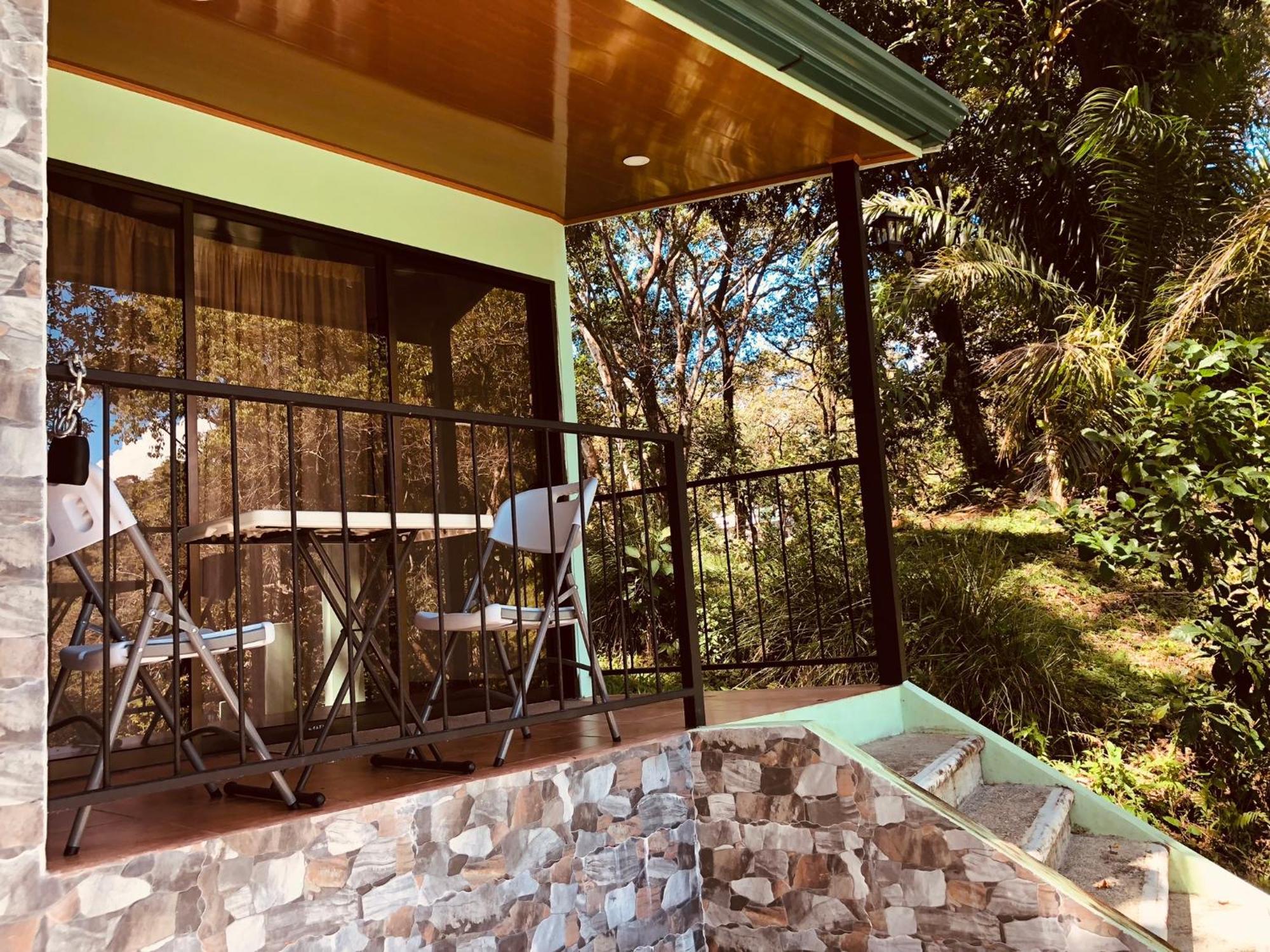 Casa Encantada Offers You Two-Bedroom House, 1 Tiny Apartment & 3 Double Rooms Manuel Antonio Exteriör bild